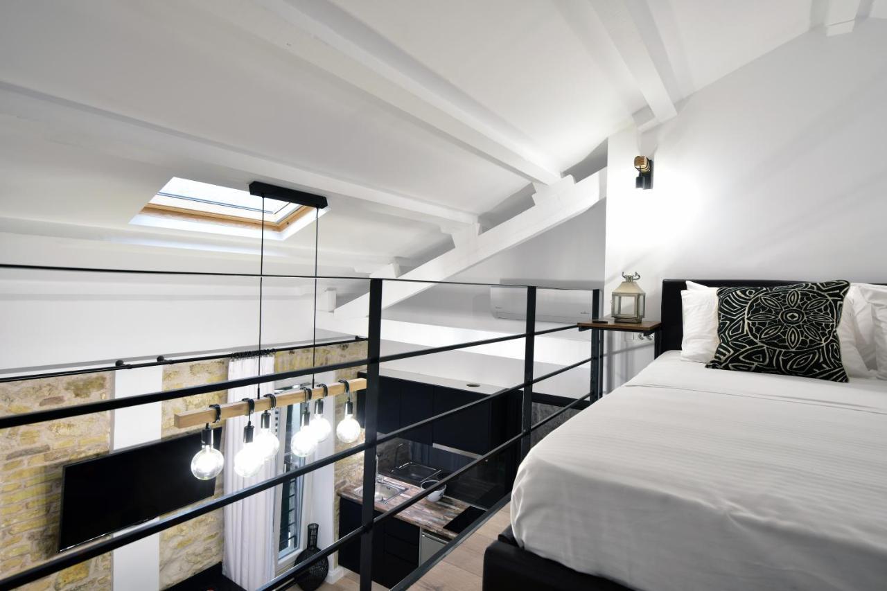 Queen 4 Apartment In The Heart Of The Corfu Historical Old Town Center Buitenkant foto
